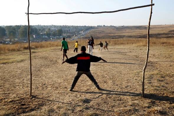 Imagem da matéria 'Indústria de sonhos futebolísticos'