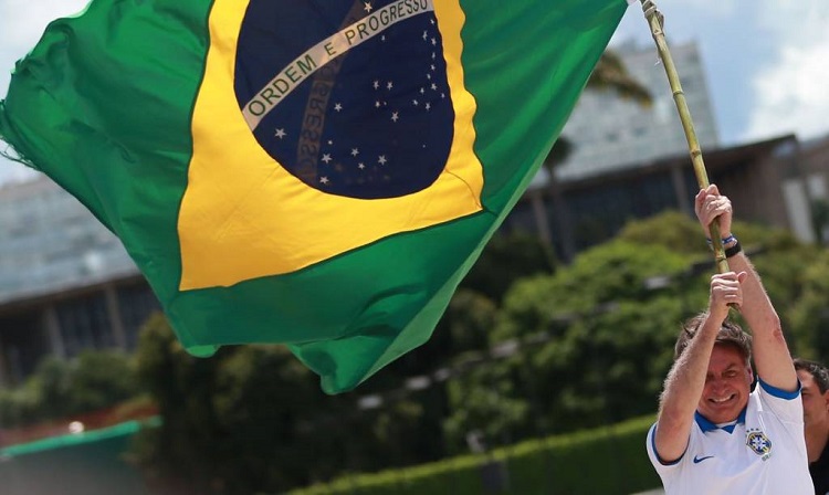 Imagem da matéria 'O patriotismo ultrajado de interesses econômicos'
